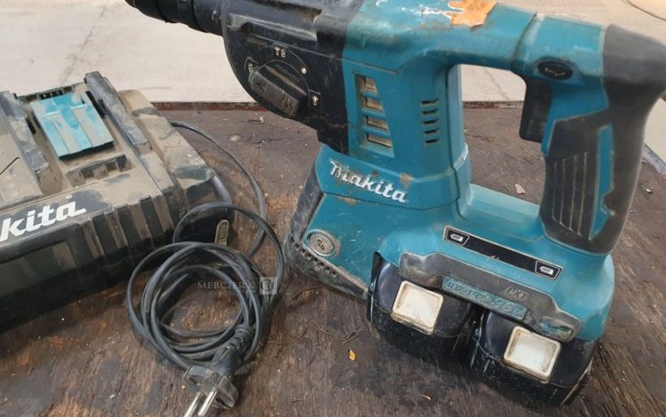 MAKITA   PER748052