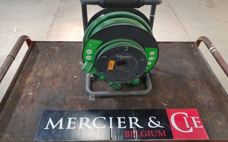 SHNEIDER   PRO015433