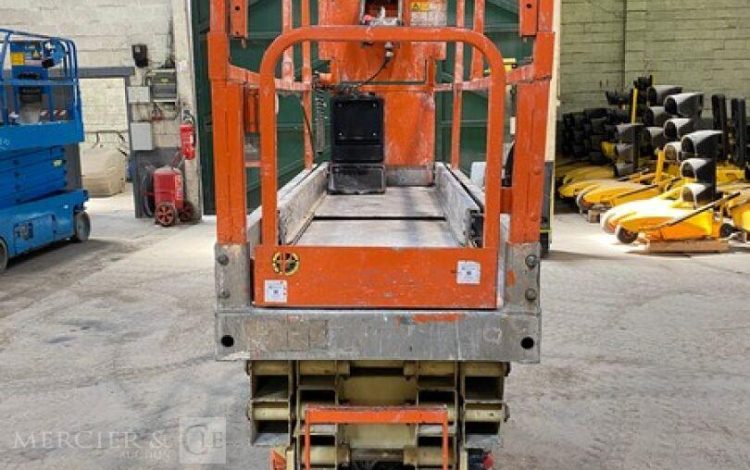 JLG 2030ES / CE08  8171