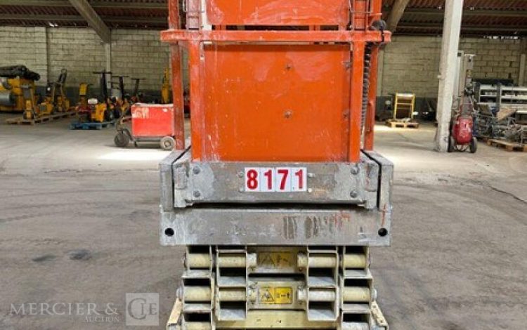 JLG 2030ES / CE08  8171