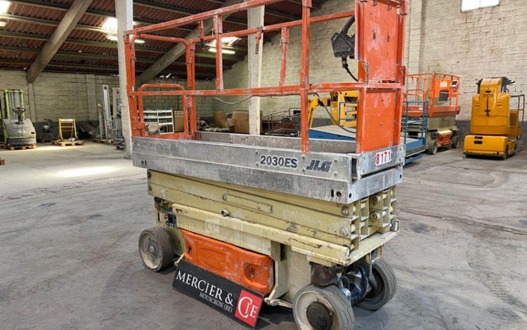 JLG 2030ES / CE08  8171