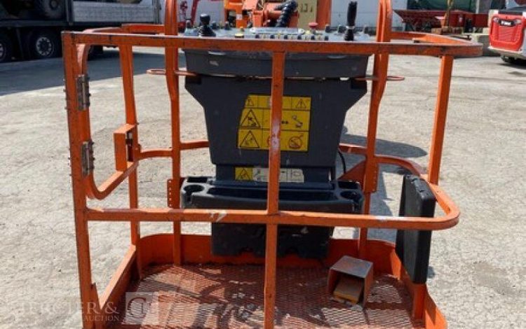 JLG E300AJP / BE11  8509