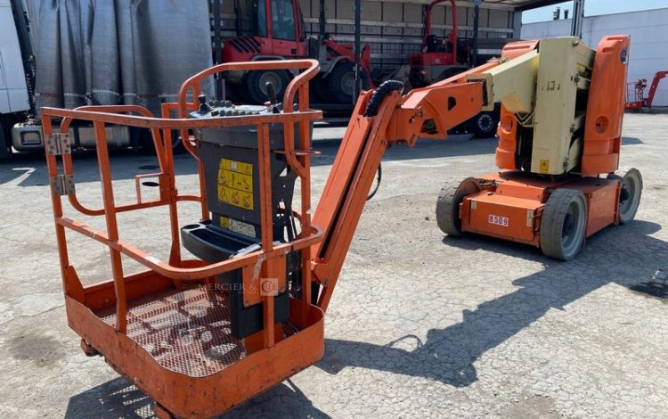JLG E300AJP / BE11  8509