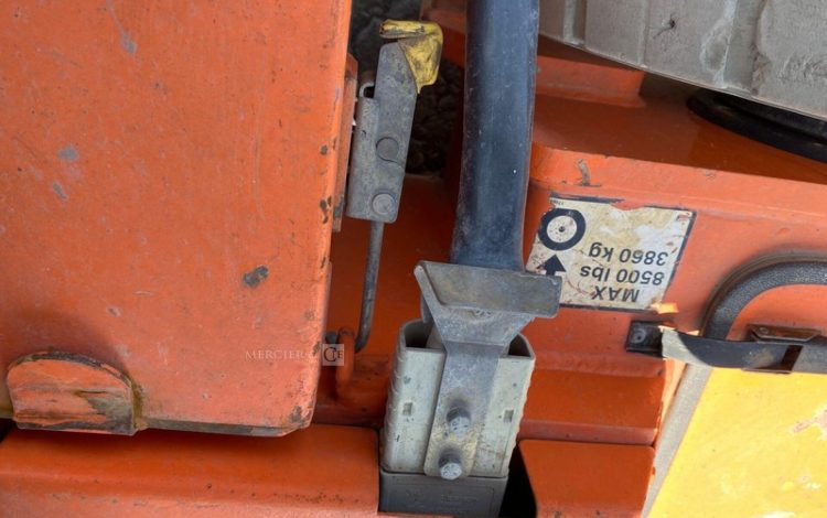 JLG E300AJP / BE11  8509