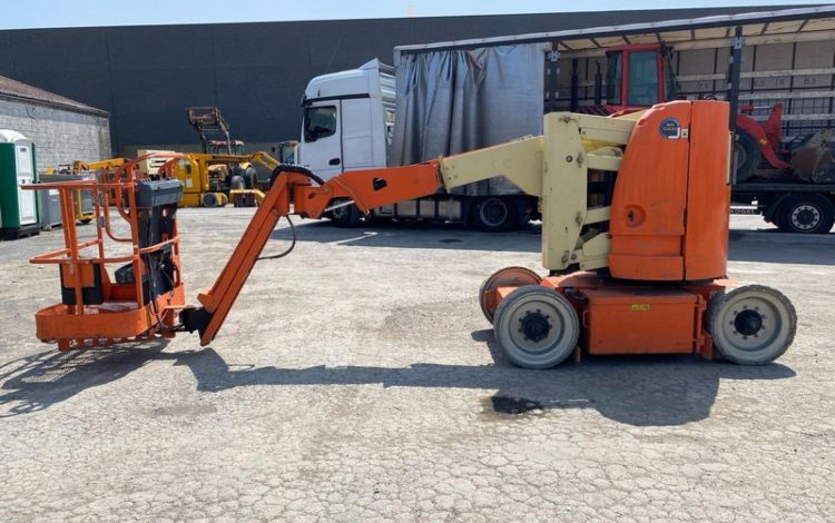 JLG E300AJP / BE11  8509