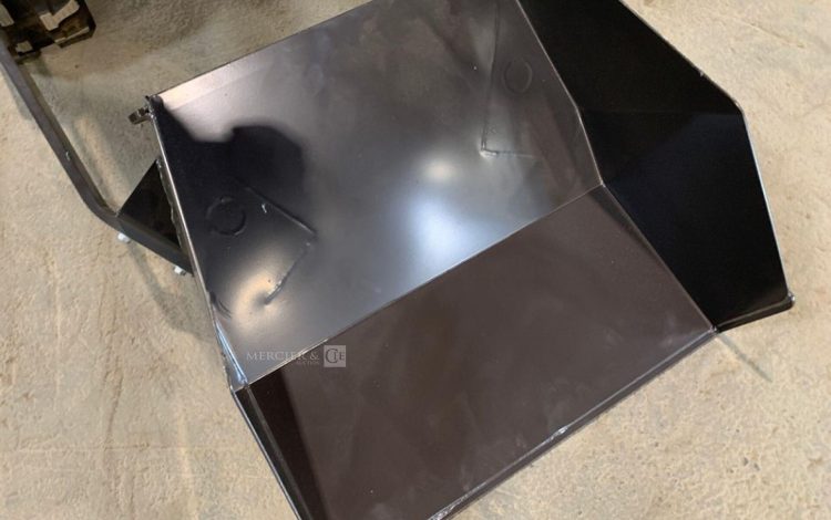 RHINOCEROS XN800  1198