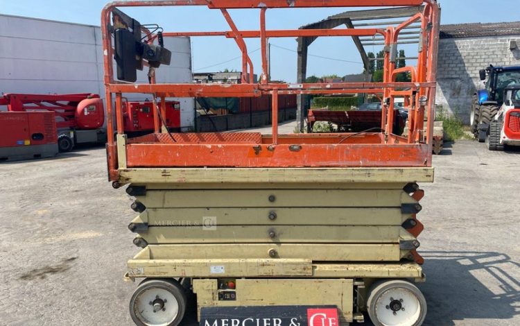 JLG 3,25E+05  CE12A2007