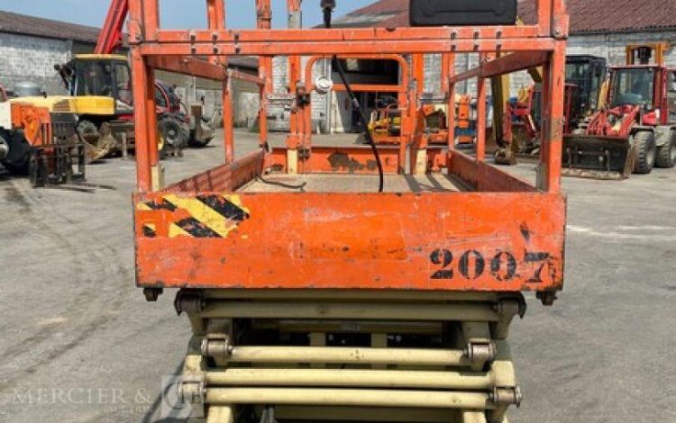 JLG 3,25E+05  CE12A2007