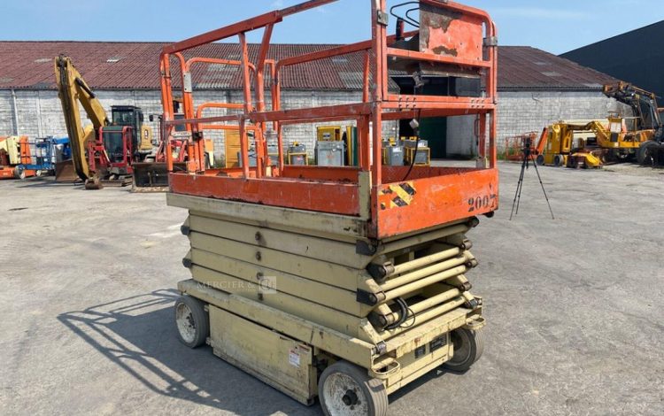 JLG 3,25E+05  CE12A2007