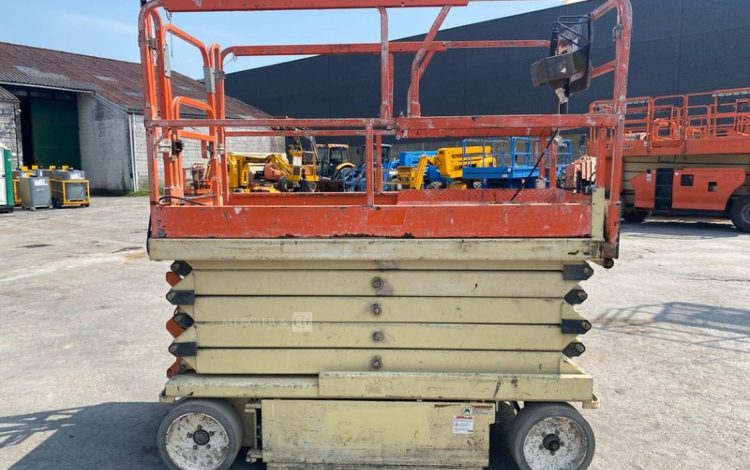JLG 3,25E+05  CE12A2007