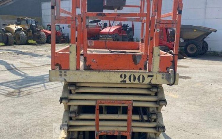 JLG 3,25E+05  CE12A2007