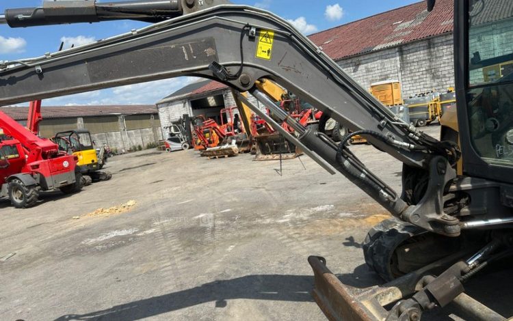 VOLVO ECR50D  PEL010536