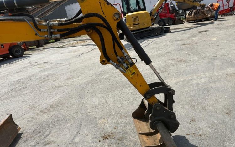 BOBCAT E26***EM MORIN  PEL010415