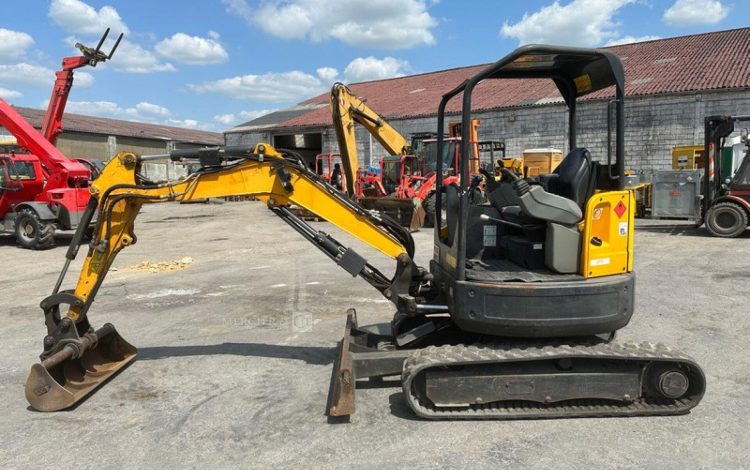 BOBCAT E26***EM MORIN  PEL010415