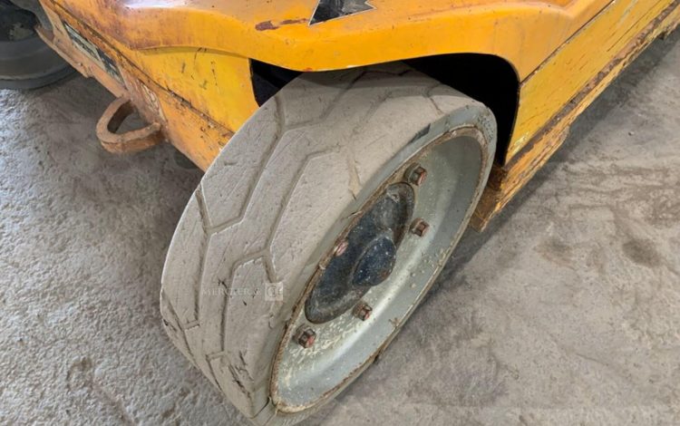 JLG TOUCAN 8E  ELE010184