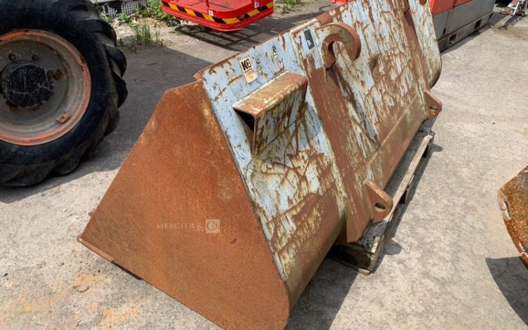 JCB   BEN010066