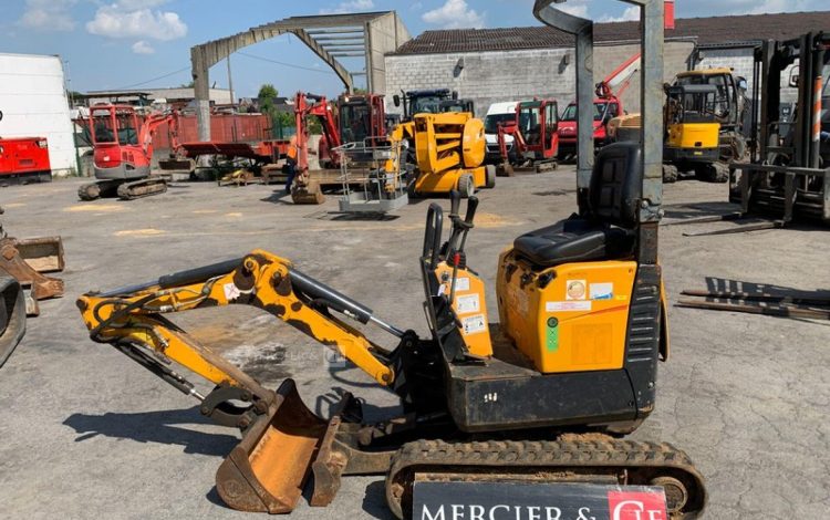 BOBCAT E08*AAEM  MIN010704