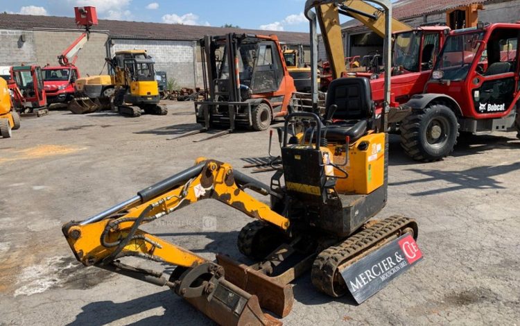 BOBCAT E08*AAEM  MIN010704