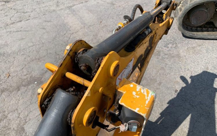 BOBCAT E08*AAEM  MIN010704