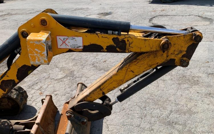 BOBCAT E08*AAEM  MIN010704