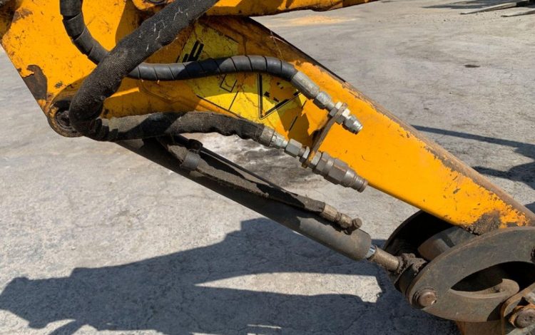 BOBCAT E08*AAEM  MIN010704