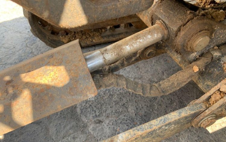 BOBCAT E08*AAEM  MIN010704