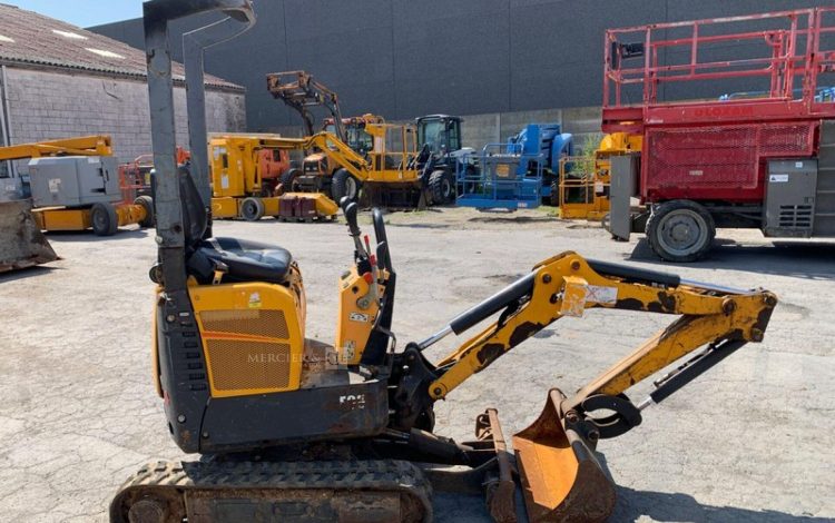BOBCAT E08*AAEM  MIN010704