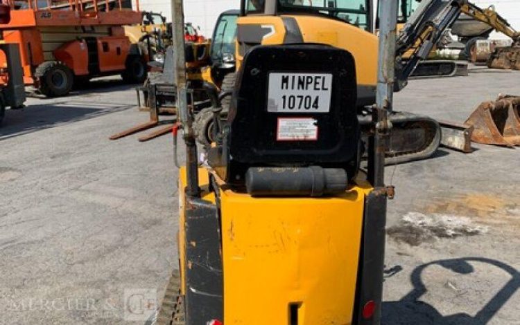 BOBCAT E08*AAEM  MIN010704