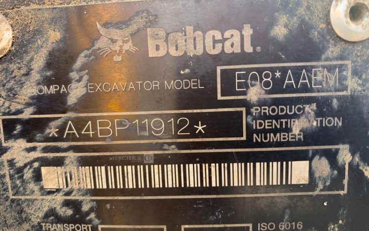 BOBCAT E08*AAEM  MIN010704