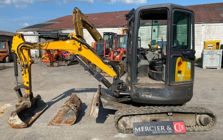 BOBCAT E26***EM  PEL010274