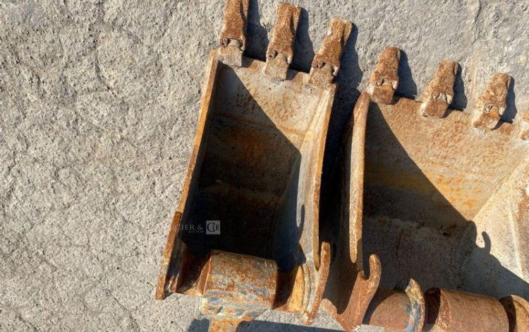 BOBCAT E26***EM  PEL010274
