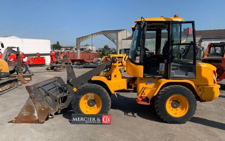 VOLVO L30G  KUB010207