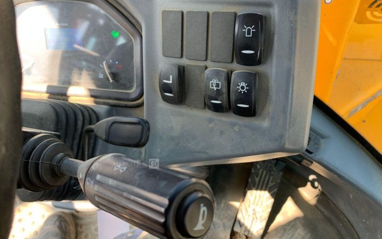 VOLVO L30G  KUB010207