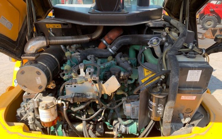 VOLVO L30G  KUB010207