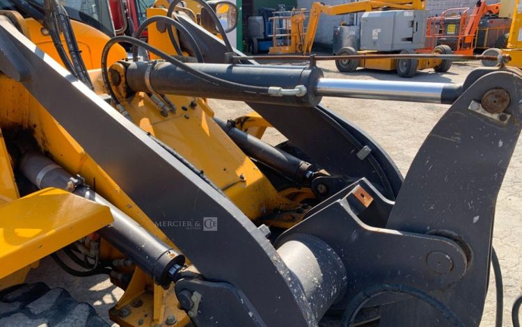 VOLVO L30G  KUB010207
