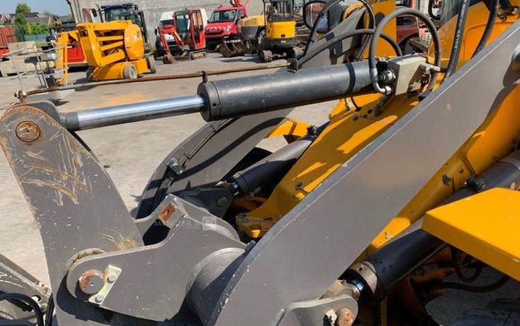 VOLVO L30G  KUB010207