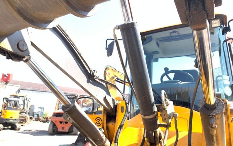 VOLVO L30G  KUB010207