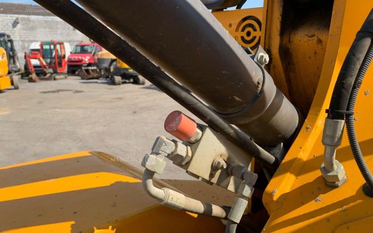 VOLVO L30G  KUB010207