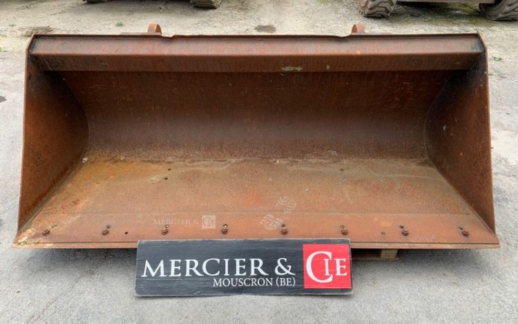 JCB GP SHOVEL  BEN750009