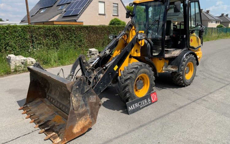 JCB 406B  H222F033