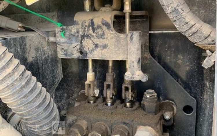 JCB 406B  H222F033