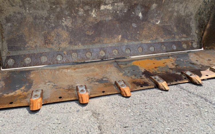 JCB 406B  H222F033