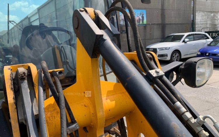 JCB 406B  H222F033