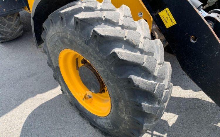 JCB 406B  H222F033