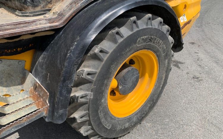 JCB 406B  H222F033