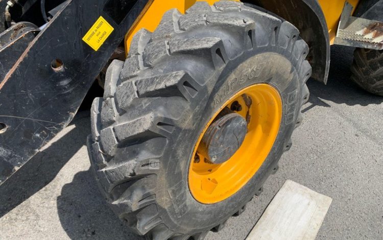 JCB 406B  H222F033