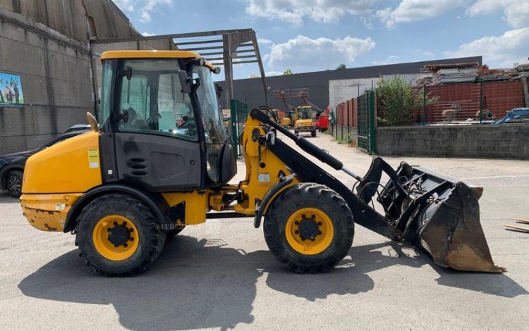 JCB 406B  H222F033