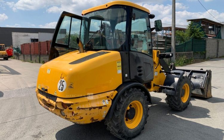 JCB 406B  H222F033