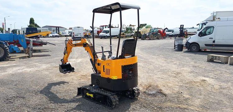 HIGHTOP MICROPELLE HT10 SUR CHENILLES DIESEL 1T – ANNEE 2024 – MATERIEL NEUF  202437
