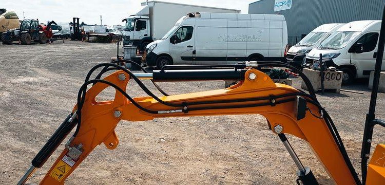 HIGHTOP MICROPELLE HT10 SUR CHENILLES DIESEL 1T – ANNEE 2024 – MATERIEL NEUF  202437
